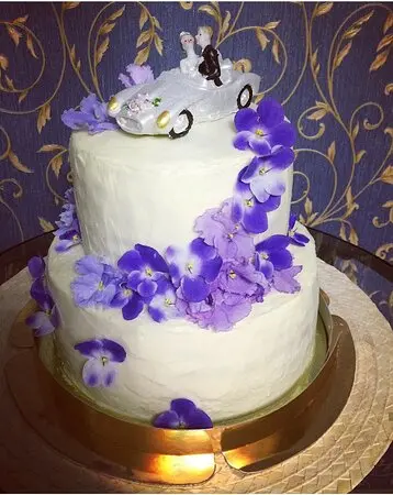 Honeybuzz Cake