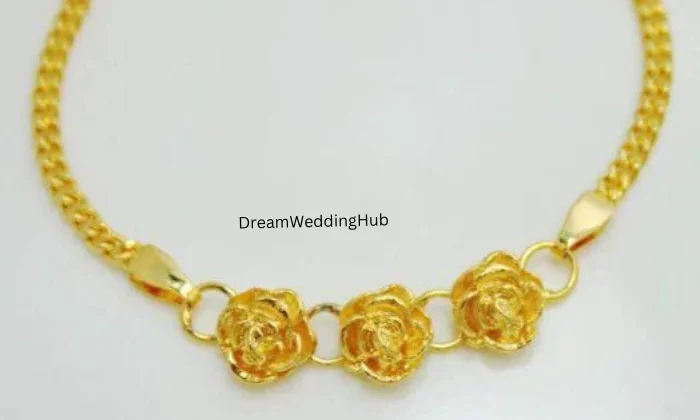 Hoor Collections