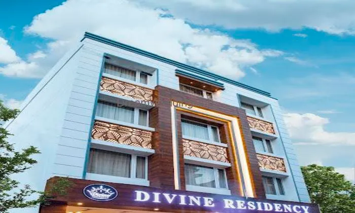 Hotel Divine Residency