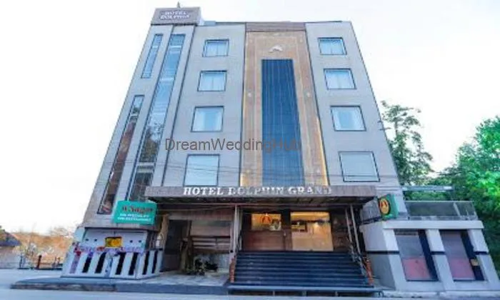 Hotel Dolphin Grand, Varanasi Hotel Dolphin Grand, Varanasi