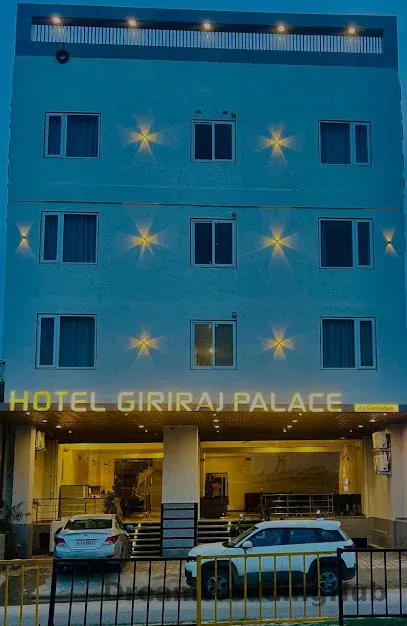 Hotel Giriraj Palace