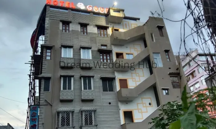 Hotel Gour