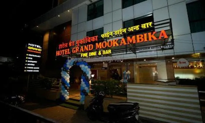 Hotel Grand Mookambika