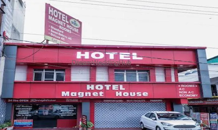 Hotel Magnet House