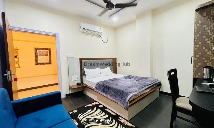 Hotel Mj Royal