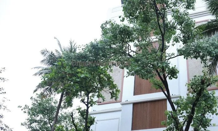 Hotel Mumbai House Mindspace Malad