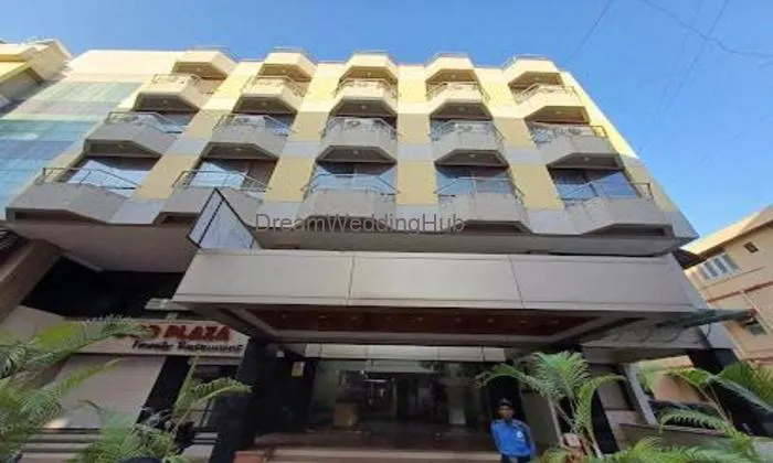 Hotel New Holiday Plaza
