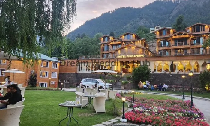 Hotel Pine Spring