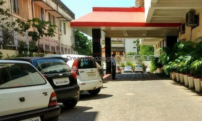 Hotel Poonja International