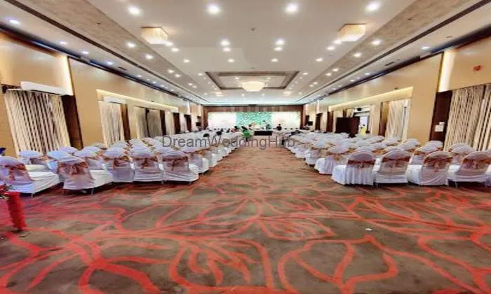 Hotel President Banquet & Lawns