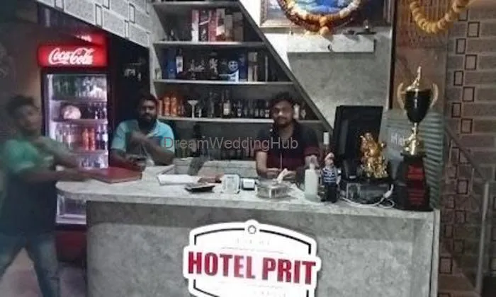 Hotel Prit Bar & Family Restaurant