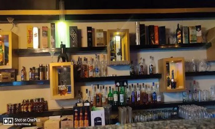 Hotel Rnr The Luxury Suits Lodging & Restaurant