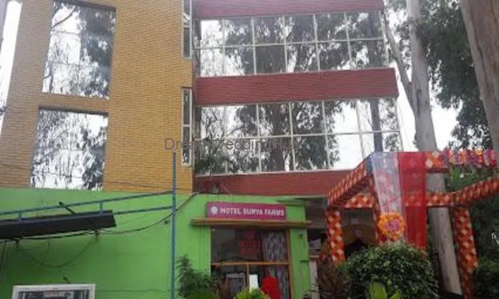 Hotel Surya Farms