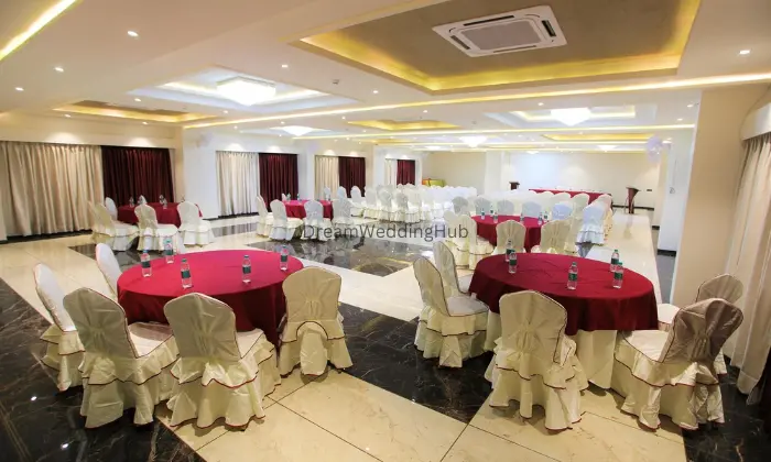 Hotel The Grand