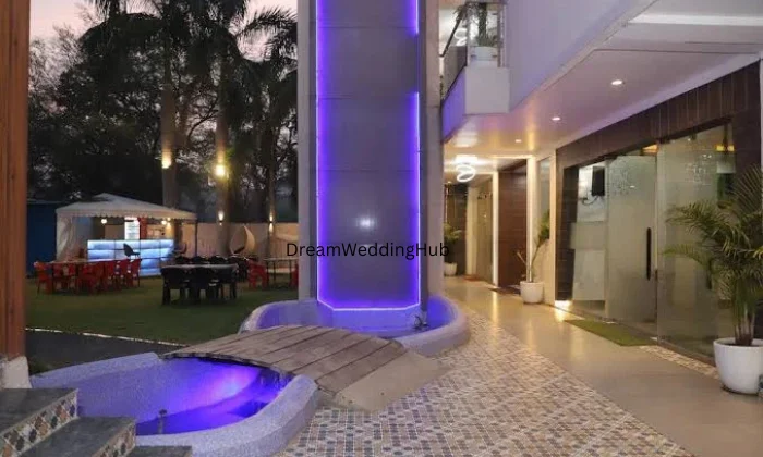 Hotel Vatika Palace