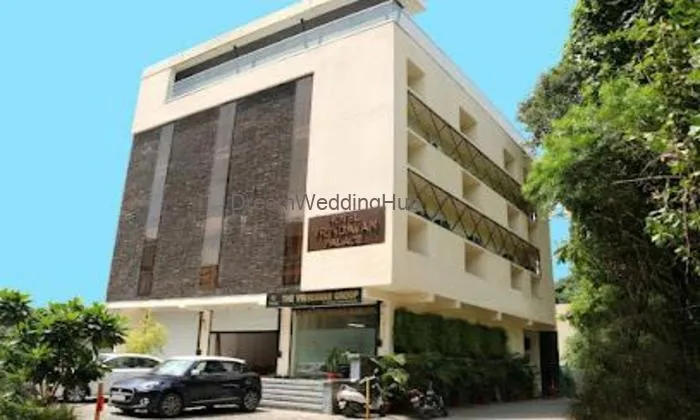 Hotel Vrindavan Palace