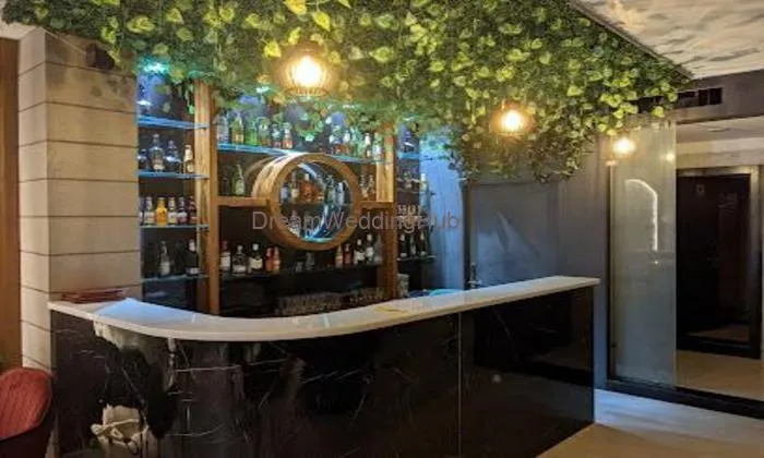 Ice Cubes Bar And Restaurant By Hotel Samrat