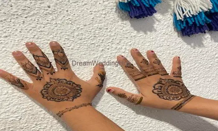 Indira Mehndi Artist