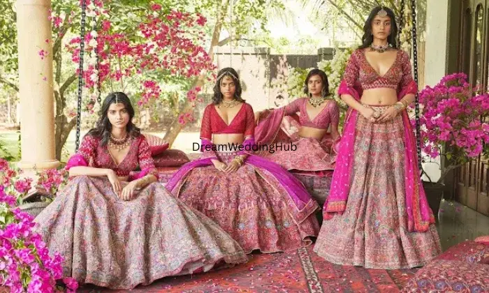 Ishaa Silks And Fabrics