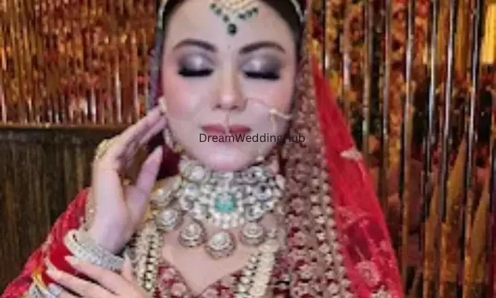 Ishani Makeovers And Academy