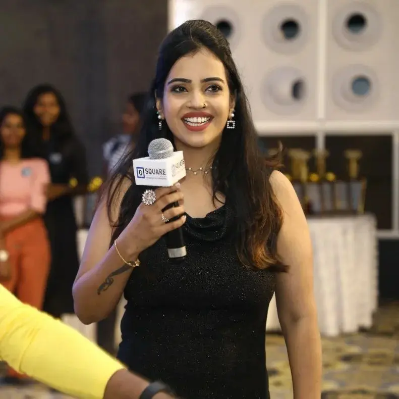 Janani Ishwarya