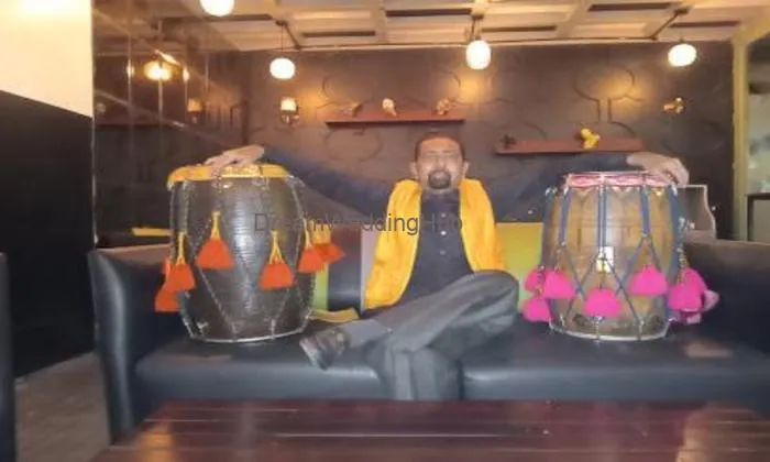 Jasbeer Punjabi Dhol