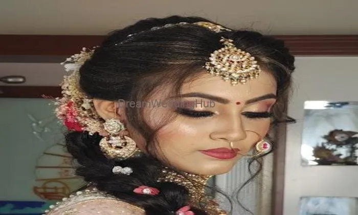 Jasmine Beauty Parlour And Classes