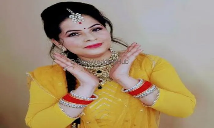 Jawed Habib Academy Noida For Hair, Nail And Makeup Course
