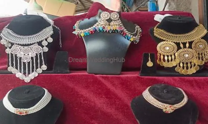 Jaza Collection