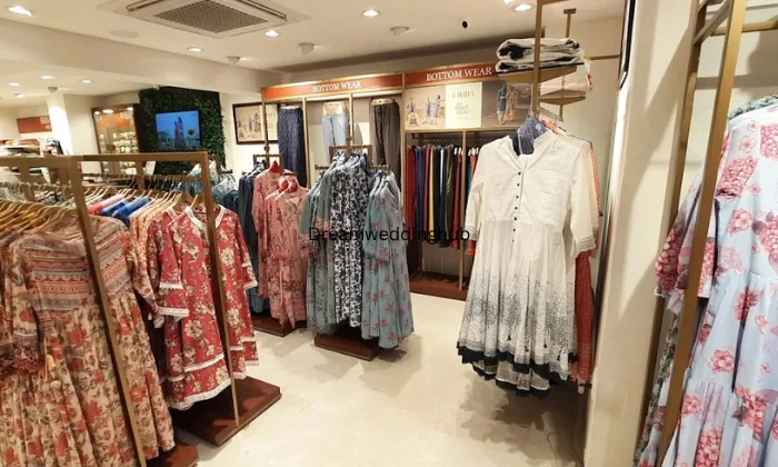 Jiniees Women Store