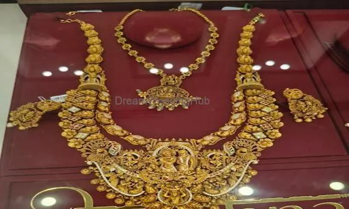 Joyalukkas Jewellery - Bhubaneswar