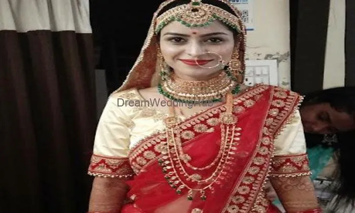 Juhi Beauty Parlour