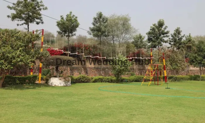Jungle Adventure Retreat