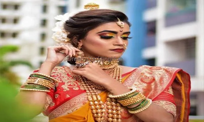 Just Kreative Beauty Salon & Bridal Makeup Artist | Awarded Best Makeup Artist In India | Best Makeup Artist In Virar.