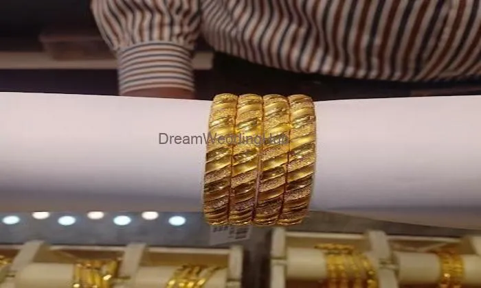 Kalyan Jewellers - Station Road, Hubballi Kalyan Jewellers - Station Road, Hubballi