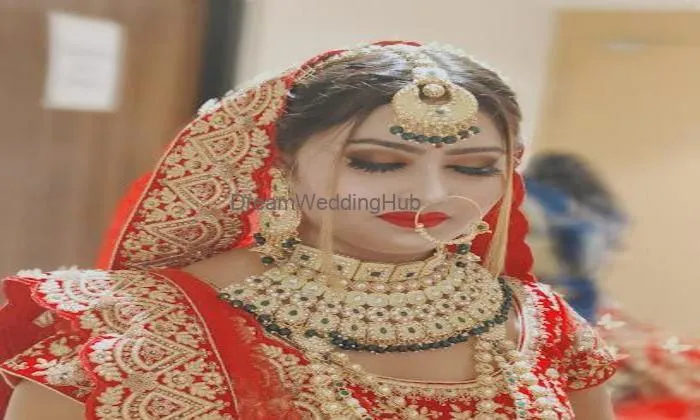 Kanak Makeup Artist & Academy