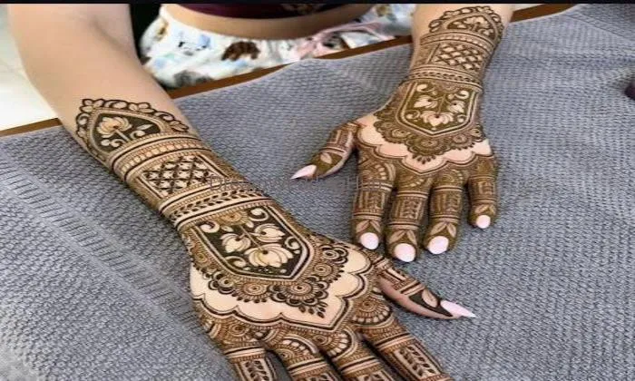 Kanha Mehandi Artist