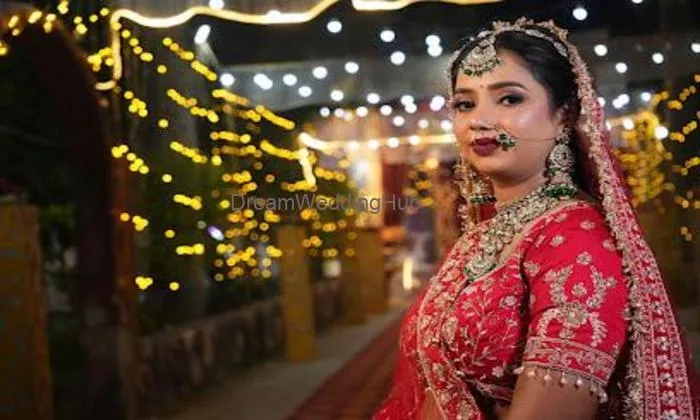 Kanishka Gaur Makeovers And Academy