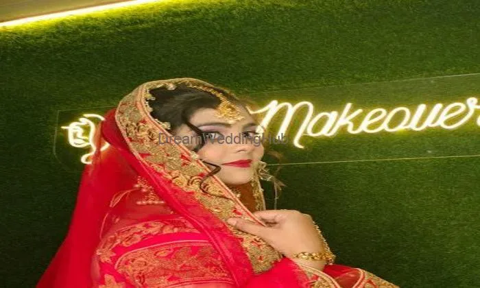 Kaniz Makeovers