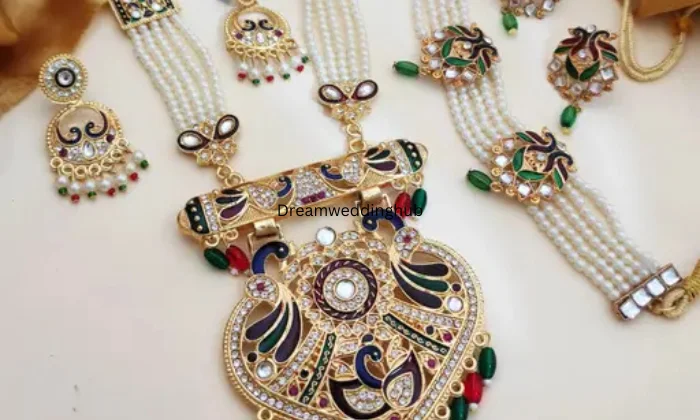 Kapoor    Imitation Jewellery