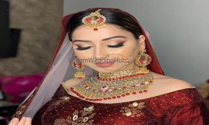 Karneet Kaur Makeup Artist