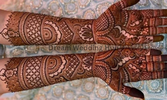 Karthigas Mehndi