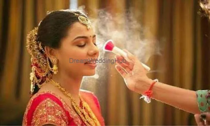Kashish Beauty Parlour | Best Hair & Skin Treatment | Makeup Artist In Ludhiana | Hair Artist In Ludhiana