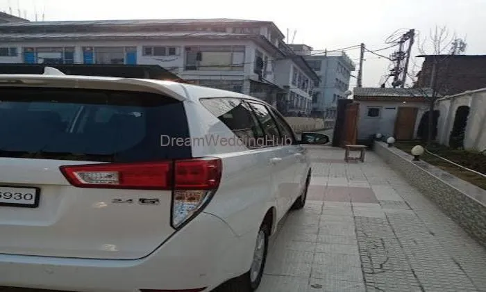 Kashmir Car Rental 24x7