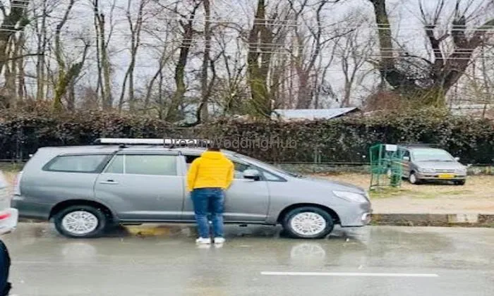 Kashmir Car Rental By Kashmir Rides
