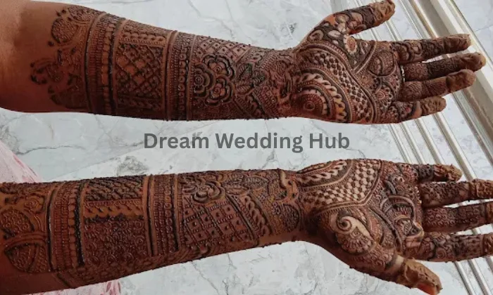 Kavi Mehndi Artist