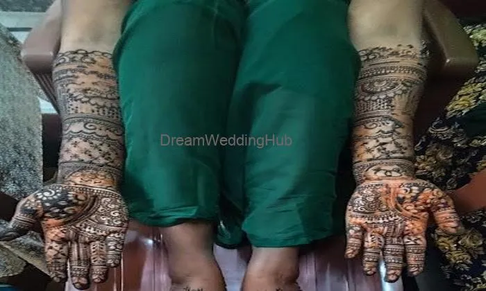 Kavita Mehandi Art's