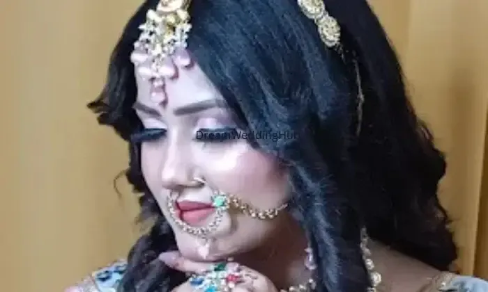 Kaya Makeover Studio And Parlour