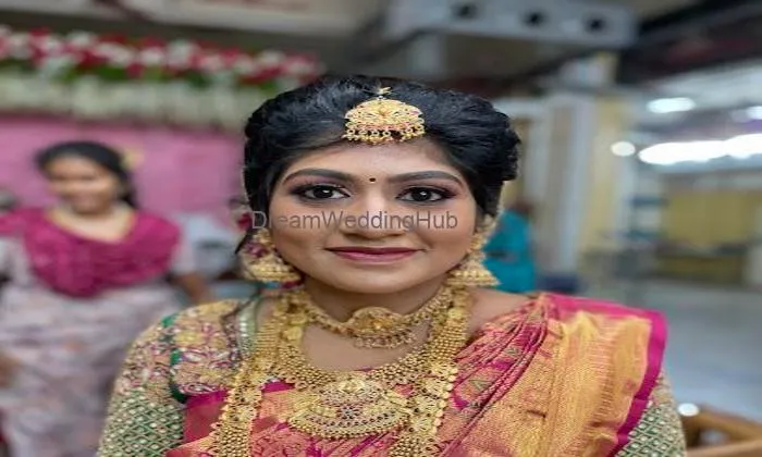 Keerthi's Beauty Palace | Beauty Parlour & Bridal Makeup Services In Salem