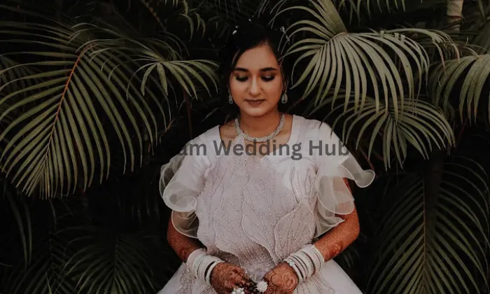 Keshav Studio - Pre Wedding Photography